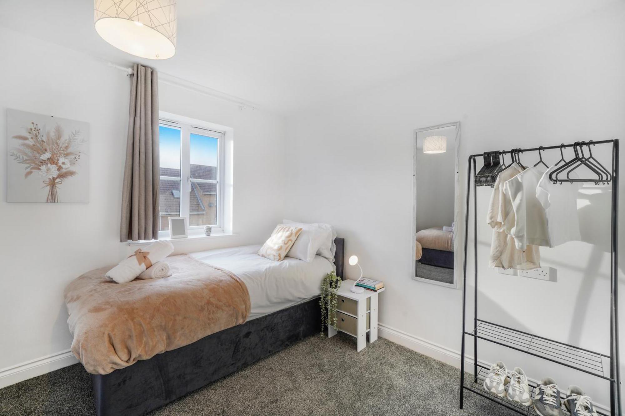 Langley Marish Station & Shops 3Min Walk I Heathrow 15 Mins I X2 Ensuites I Parking X2 מראה חיצוני תמונה